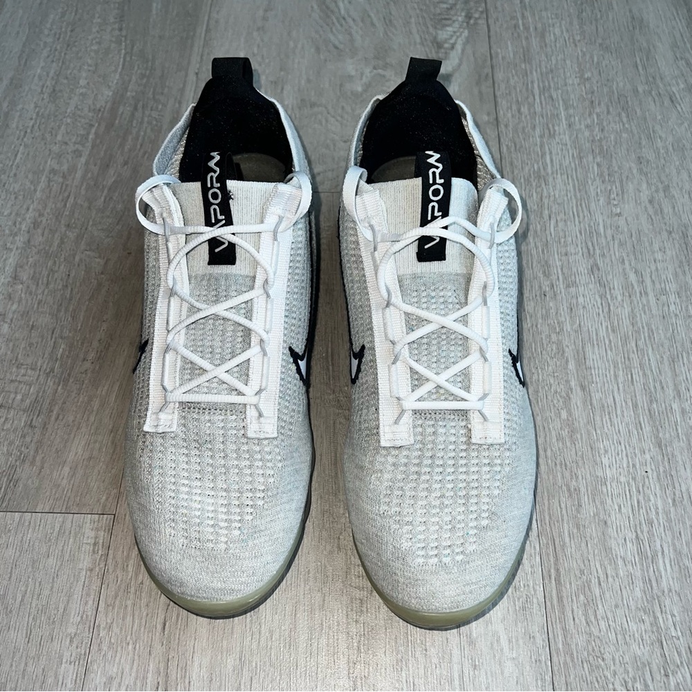 Nike Air VaporMax 2021 Flyknit, Mens size 12, White/Black/Metallic/Silver